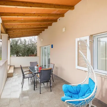 2 Bedroom In * Vodnjan