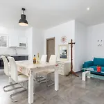 Apartment 2 Bedroom Gorgeous In *