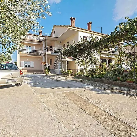 Apartment 2 Bedroom Gorgeous In Vodnjan